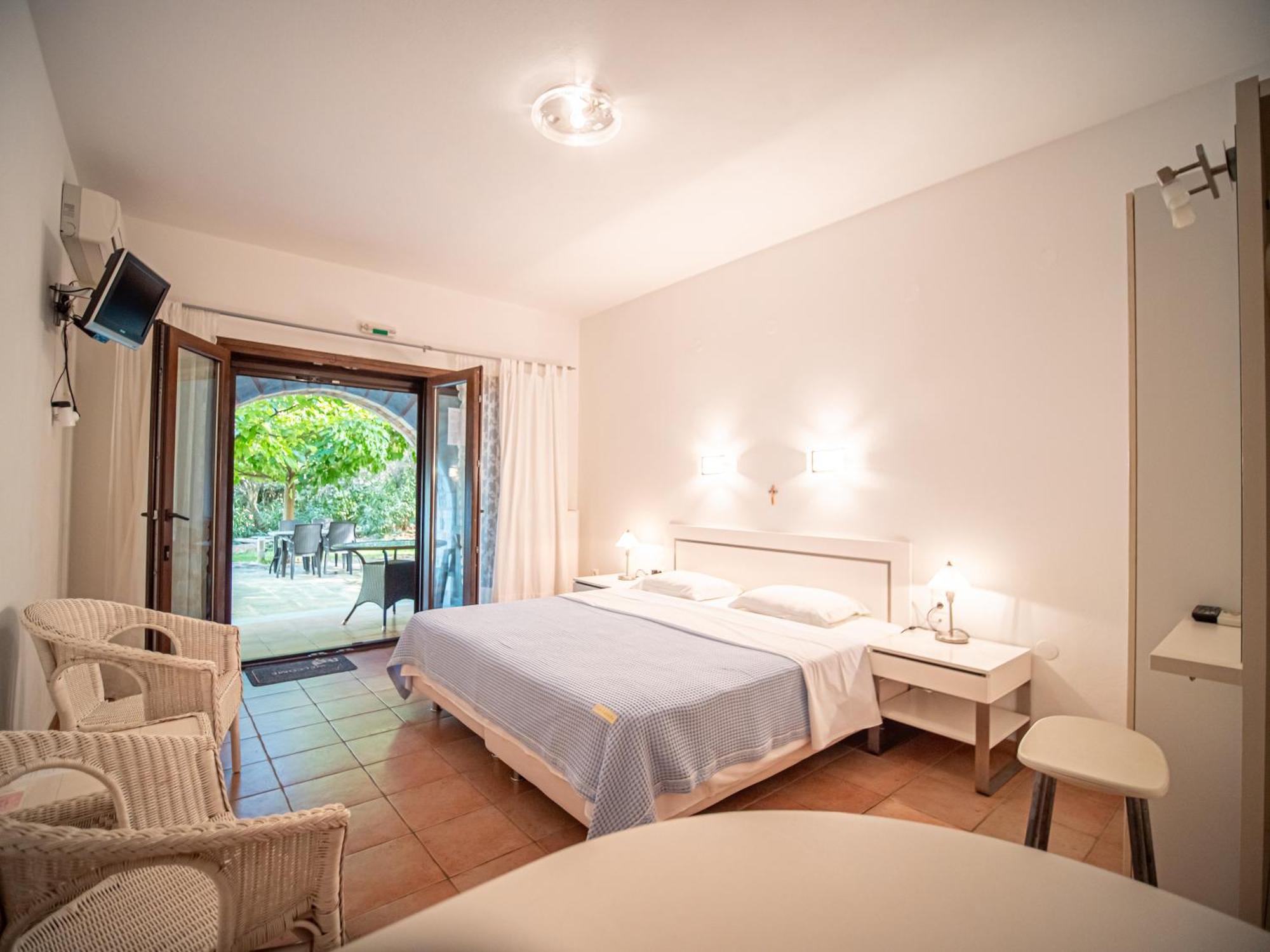 Apartament St George'S House Potistika Zewnętrze zdjęcie